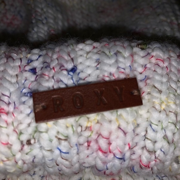 Roxy Toque! - Picture 2 of 2